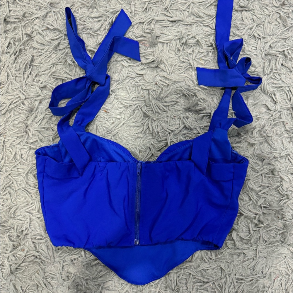 Blue top
